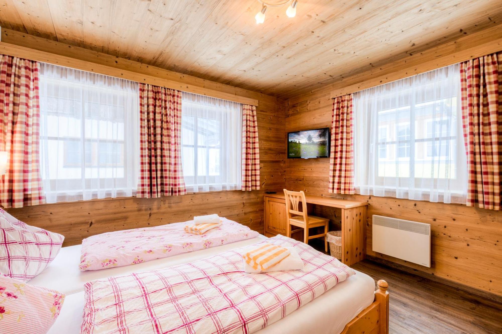 Schmiedlehenalm Apartment โอเบอร์เทาเอิร์น ภายนอก รูปภาพ